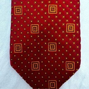 Canali Medallion Cranberry Red and Gold 100% Silk Tie 60.5" Long 3.75" Wide